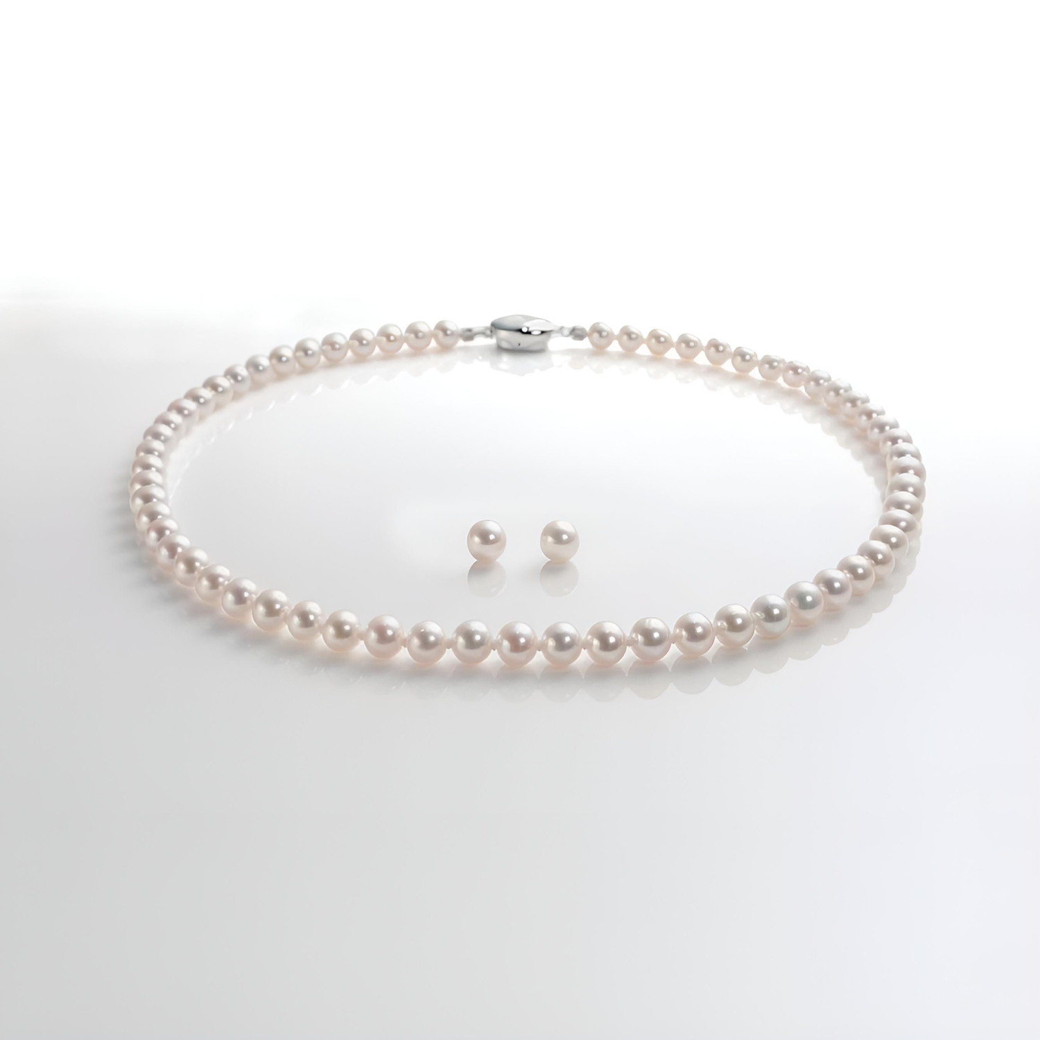 JAPANESE AKOYA PEARL’and black pearl/「アコヤ真珠」ネックレス&ピアスセット Sサイズセット(6.5~7.0㎜) JAPANESE AKOYA PEARL’and black pearl/「アコヤ真珠」ネックレス&ピアスセット Sサイズセット(6.5~7.0㎜)